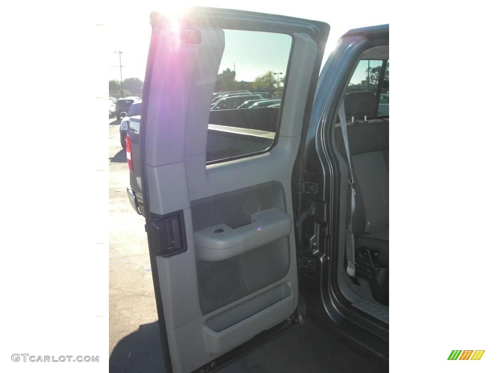 2004 F150 XLT SuperCab - Dark Shadow Grey Metallic / Medium/Dark Flint photo #34