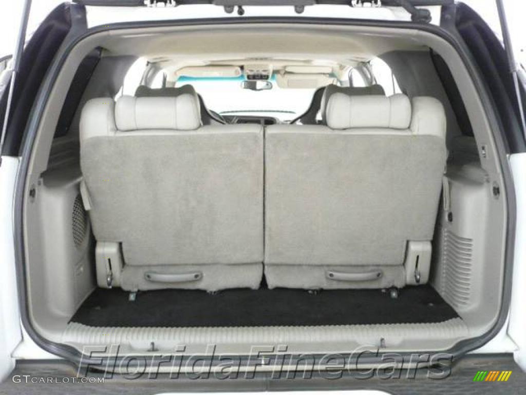 2002 Yukon Denali AWD - Summit White / Stone Gray photo #10