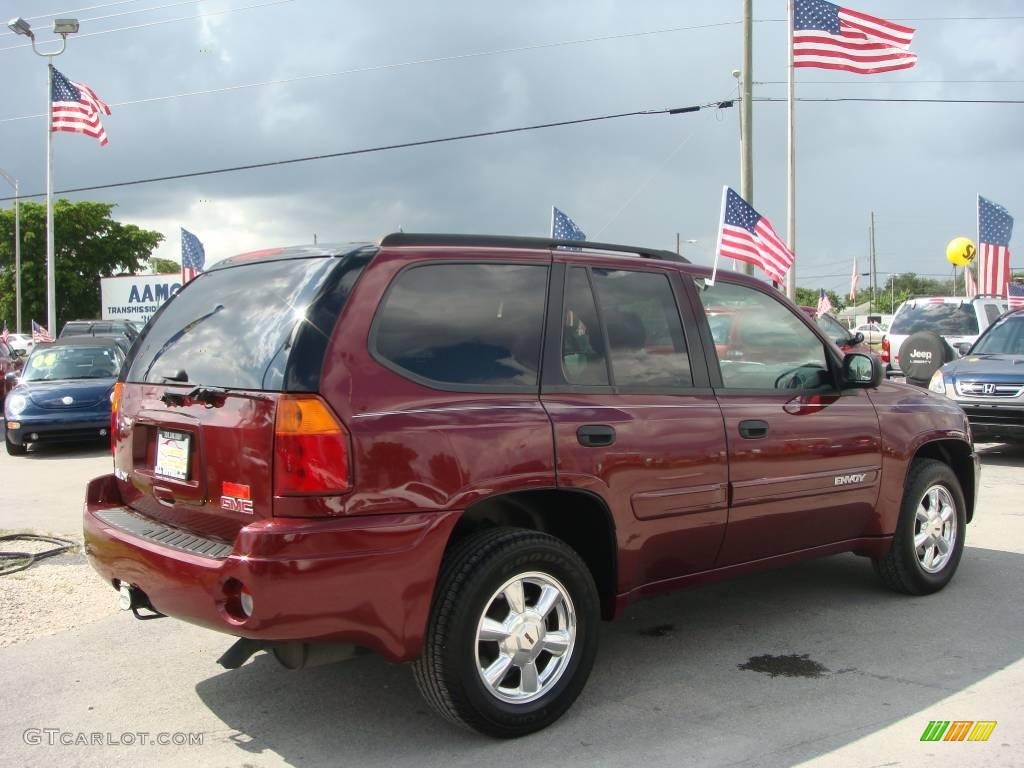 2004 Envoy SLE - Monterey Maroon Metallic / Medium Pewter photo #3