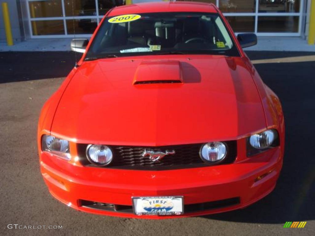 2007 Mustang GT Premium Coupe - Torch Red / Dark Charcoal photo #7