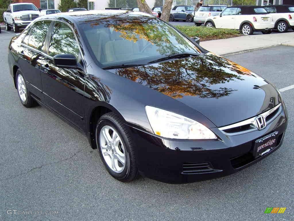 2006 Accord SE Sedan - Nighthawk Black Pearl / Ivory photo #13