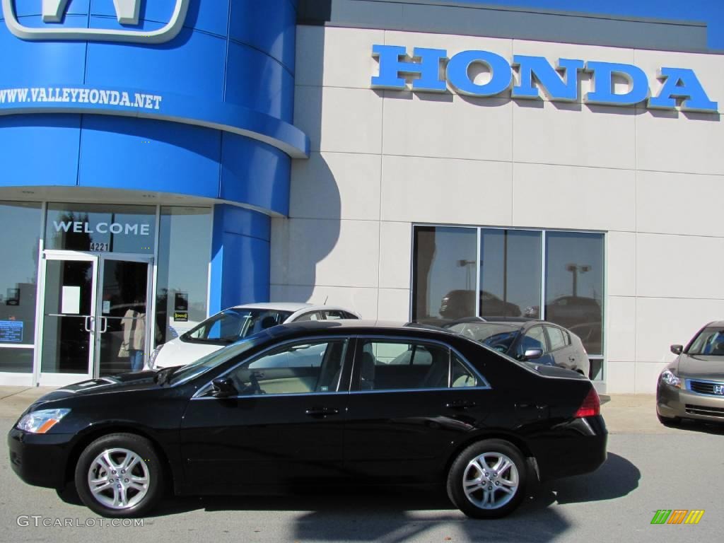 2006 Accord SE Sedan - Nighthawk Black Pearl / Ivory photo #3