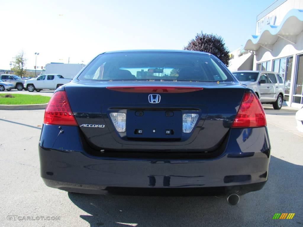 2007 Accord SE Sedan - Royal Blue Pearl / Gray photo #6