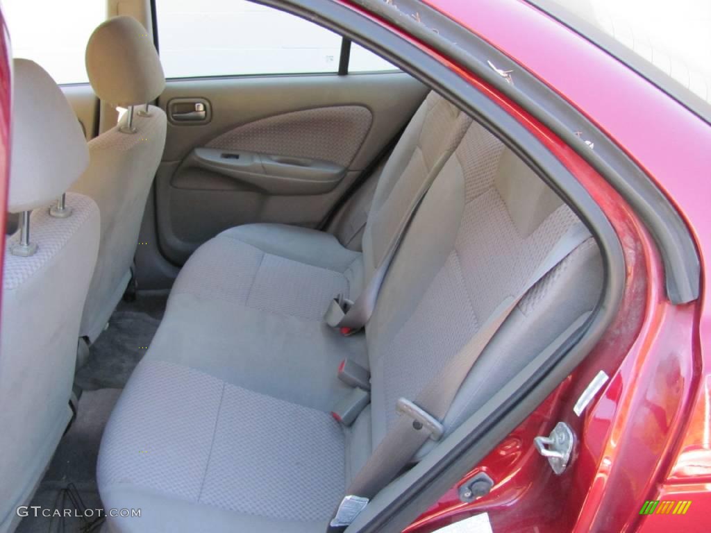 2005 Sentra 1.8 S - Inferno Red / Taupe photo #13