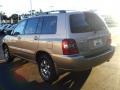 2005 Sonora Gold Pearl Toyota Highlander V6 4WD  photo #2