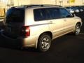 2005 Sonora Gold Pearl Toyota Highlander V6 4WD  photo #5