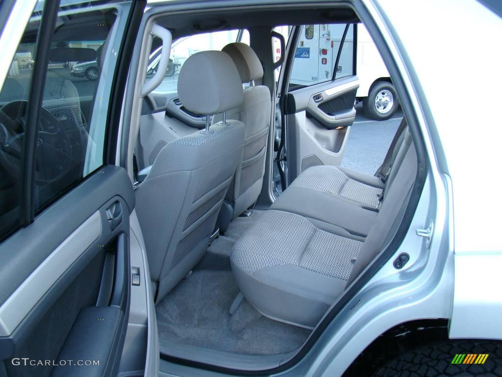 2008 4Runner SR5 - Titanium Metallic / Stone Gray photo #9