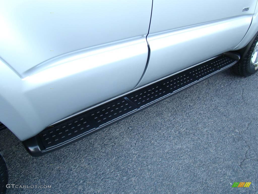 2008 4Runner SR5 - Titanium Metallic / Stone Gray photo #15