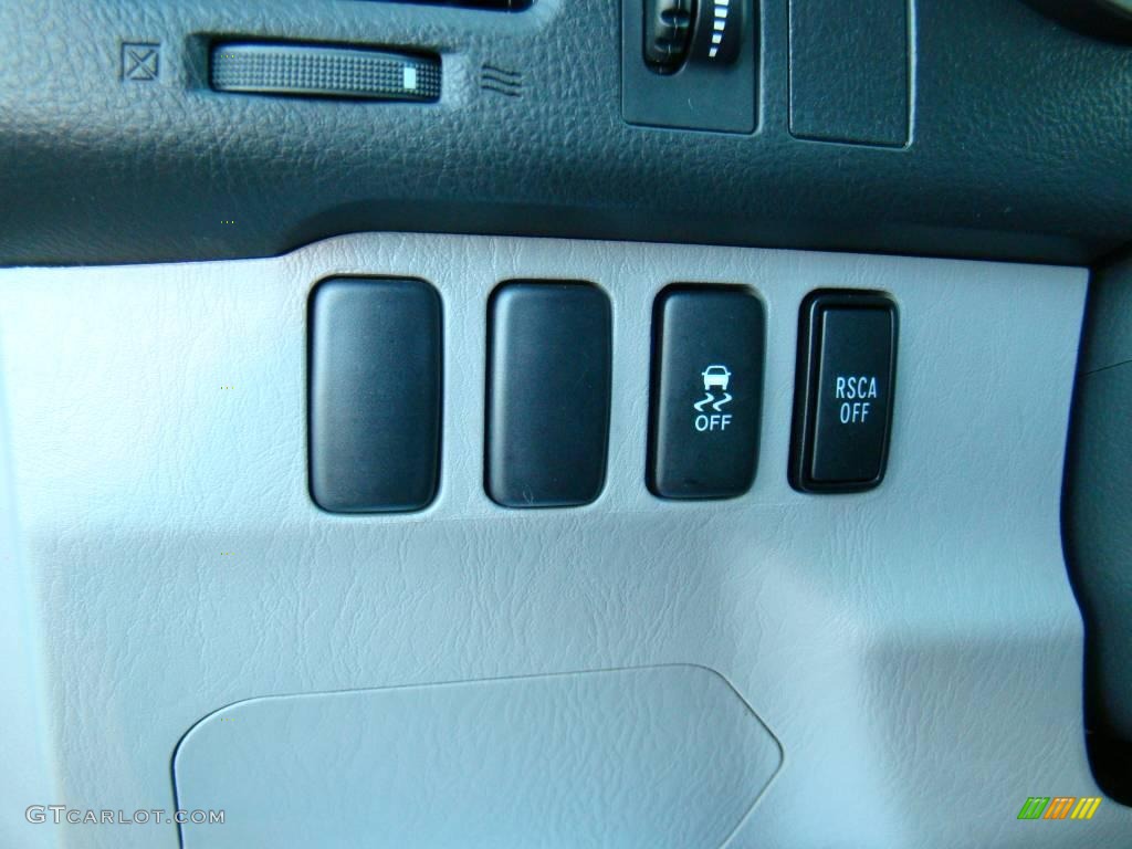 2008 4Runner SR5 - Titanium Metallic / Stone Gray photo #27