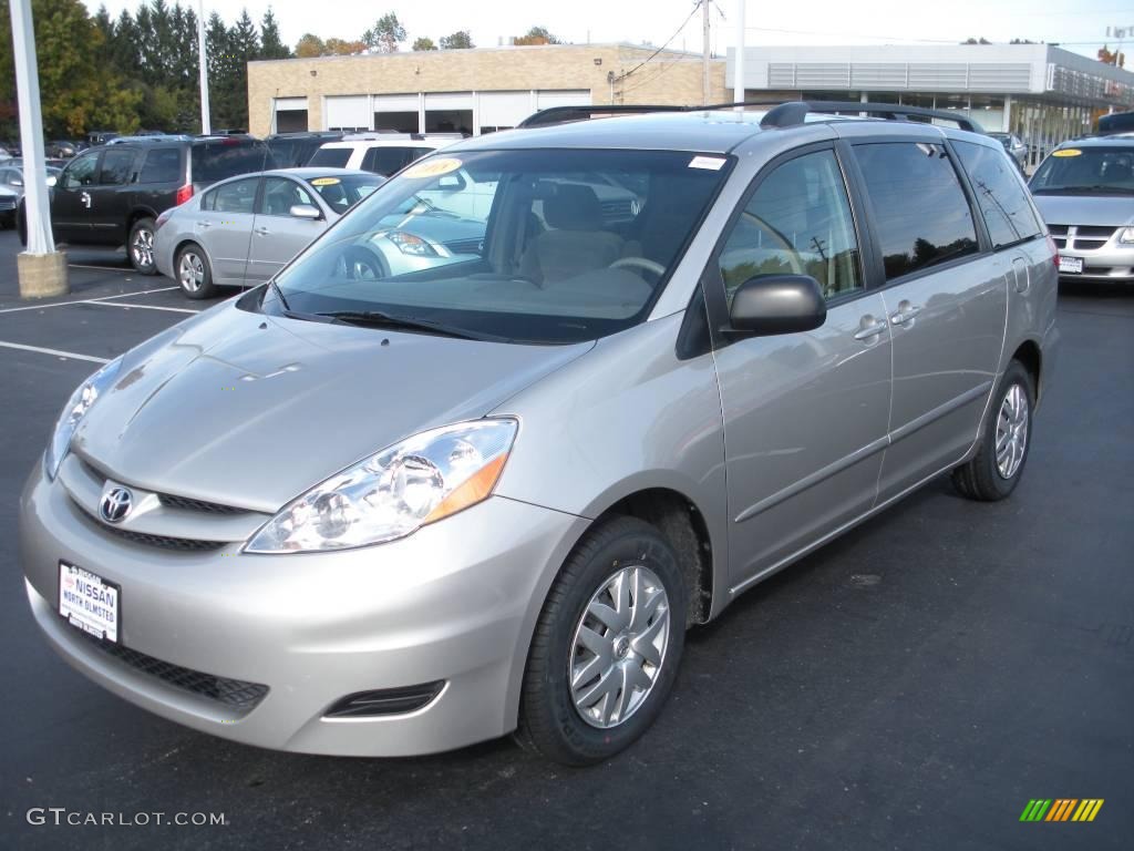 Silver Shadow Pearl Toyota Sienna