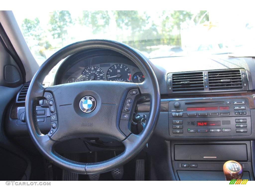 2002 3 Series 325i Sedan - Jet Black / Black photo #17