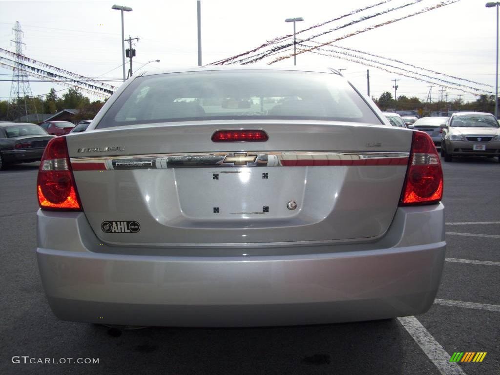 2006 Malibu LS Sedan - Silverstone Metallic / Titanium Gray photo #5