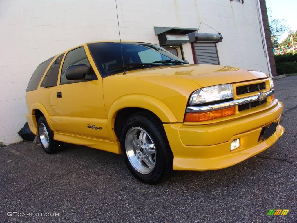 2002 Blazer Xtreme - Yellow / Graphite photo #5