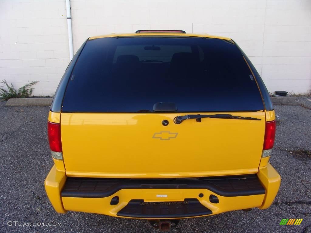 2002 Blazer Xtreme - Yellow / Graphite photo #7