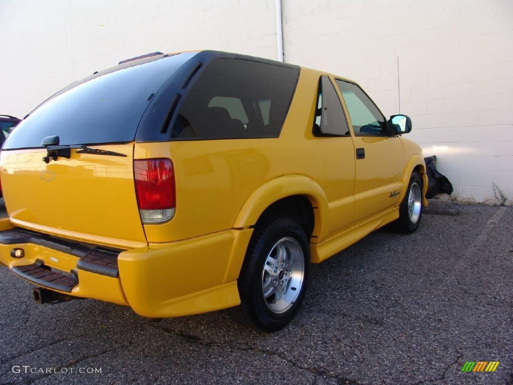 2002 Blazer Xtreme - Yellow / Graphite photo #9