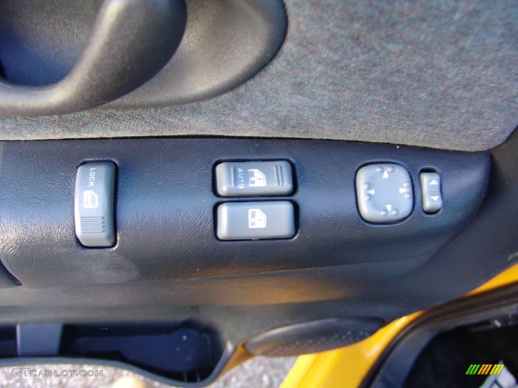 2002 Blazer Xtreme - Yellow / Graphite photo #26