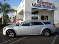 2005 Bright Silver Metallic Dodge Magnum SXT  photo #2