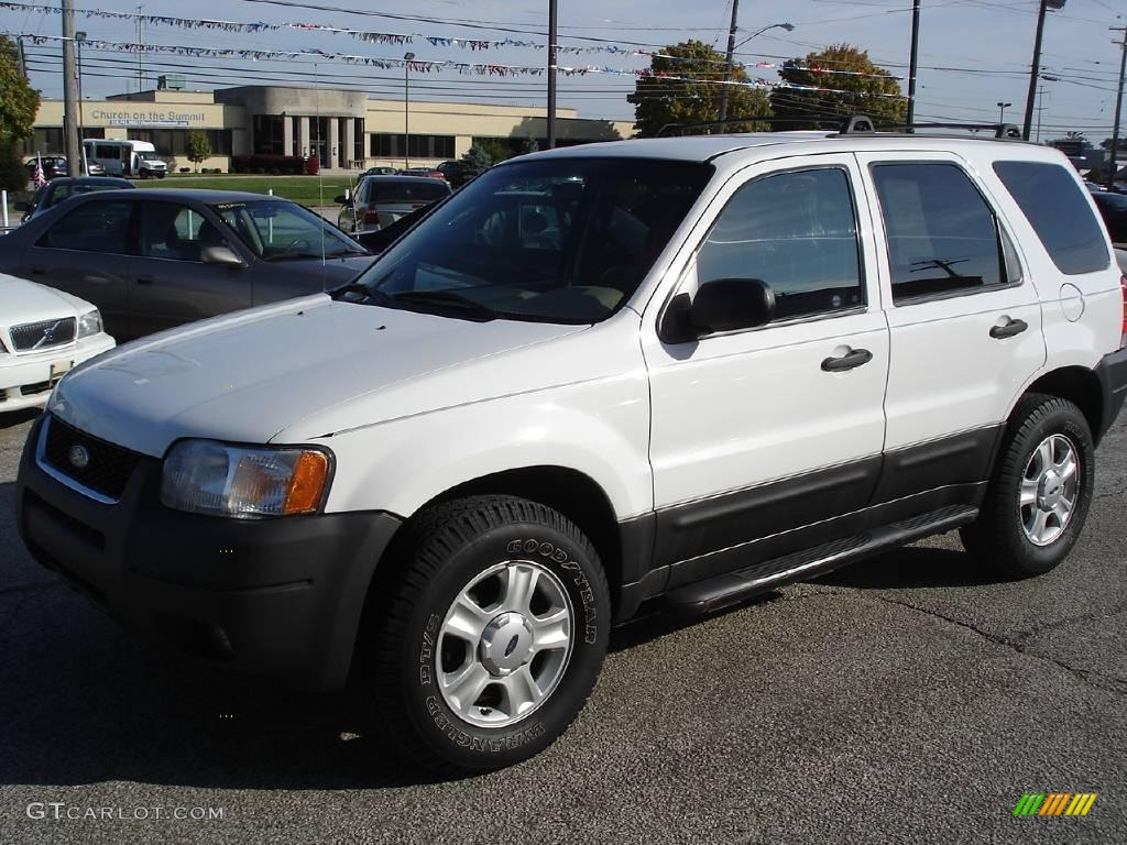 2003 Escape XLT V6 - Oxford White / Medium Dark Pebble photo #1