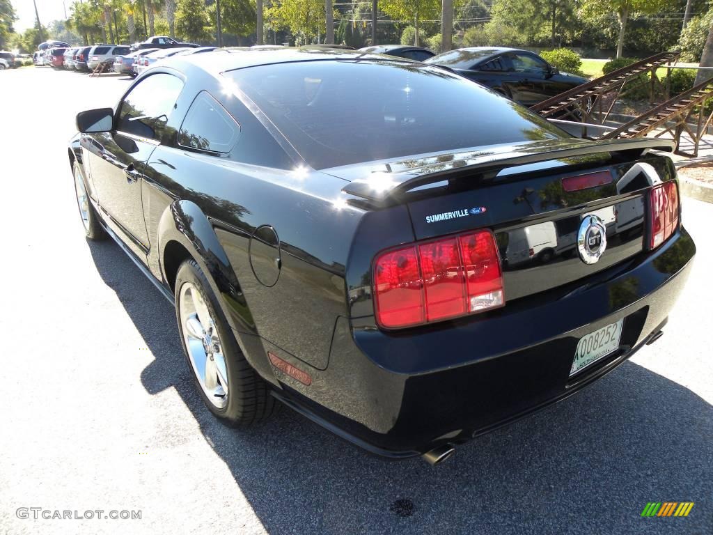 2008 Mustang GT Premium Coupe - Black / Dark Charcoal photo #12