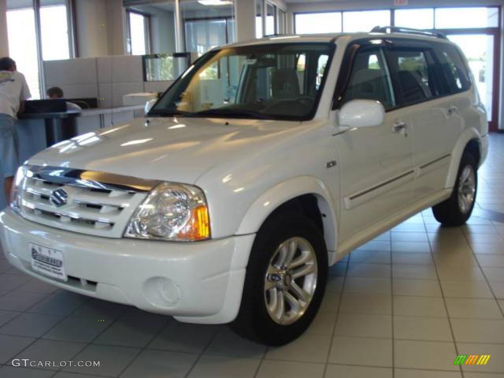 2006 XL7  - White Pearl / Beige photo #1