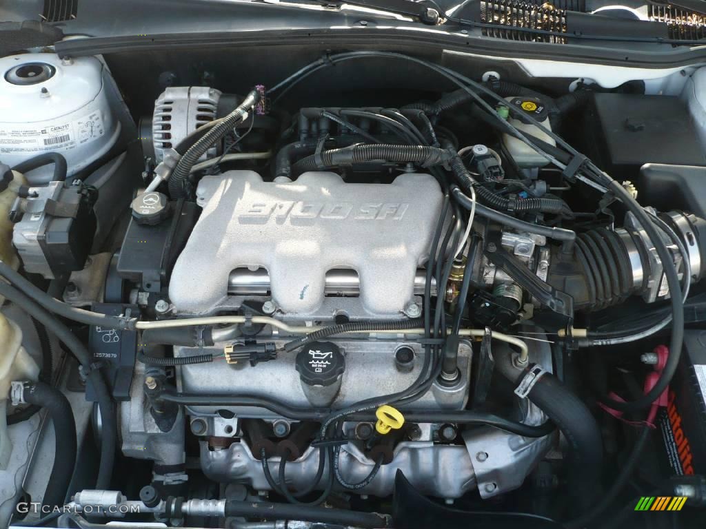 2002 Malibu Sedan - Bright White / Gray photo #12
