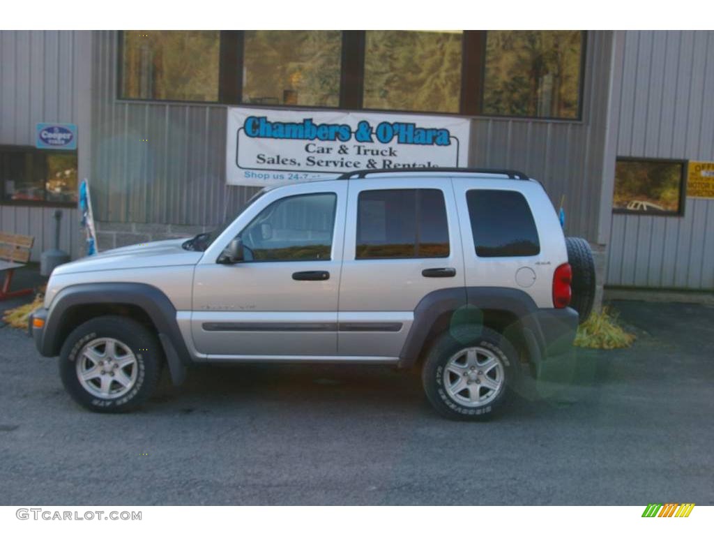 2002 Liberty Sport 4x4 - Bright Silver Metallic / Dark Slate Gray photo #2