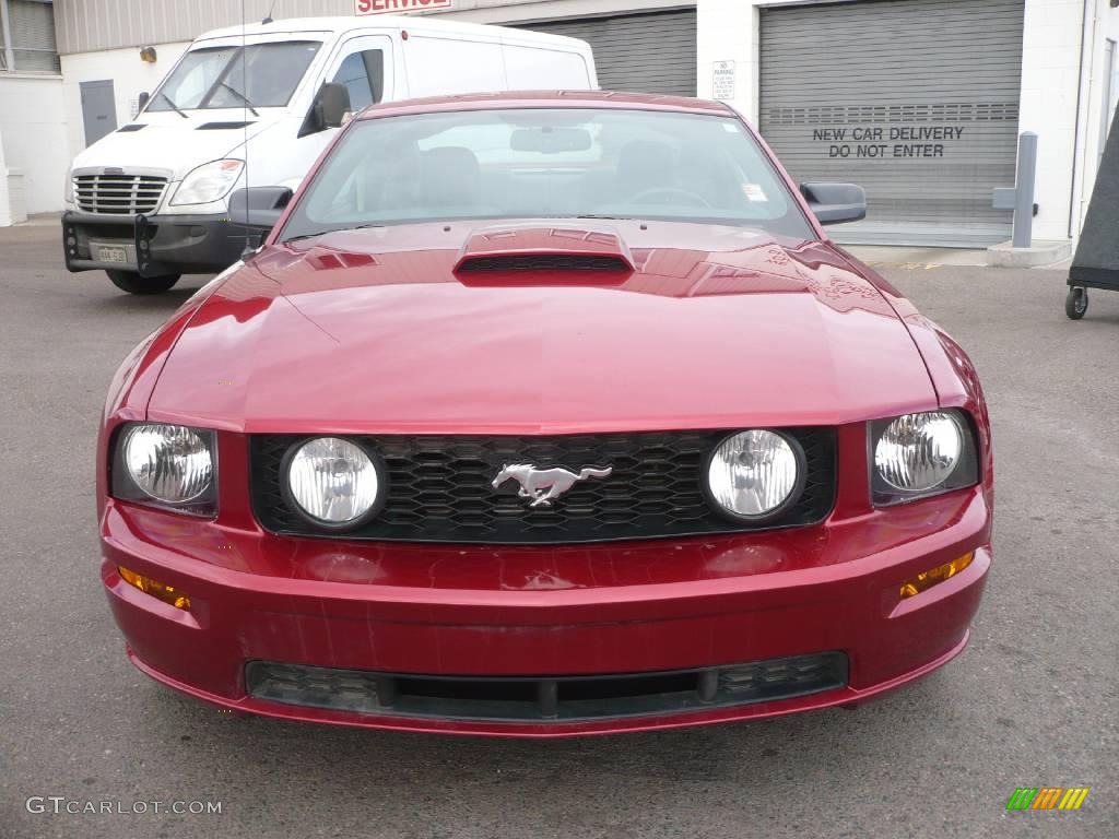 2007 Mustang GT Premium Coupe - Redfire Metallic / Dark Charcoal photo #2