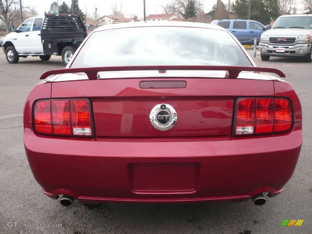 2007 Mustang GT Premium Coupe - Redfire Metallic / Dark Charcoal photo #4