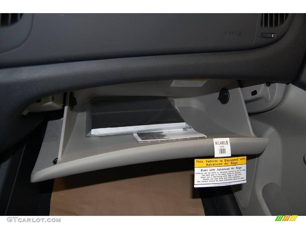 2010 Forte LX - Bright Silver / Stone photo #24