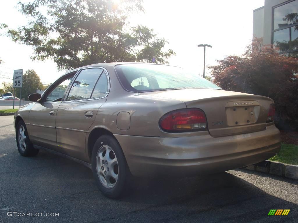 1998 Intrigue GL - Gold Metallic / Beige photo #6