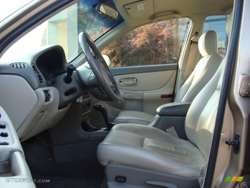 1998 Intrigue GL - Gold Metallic / Beige photo #8