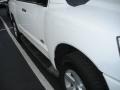 Blizzard White - Armada LE 4x4 Photo No. 4