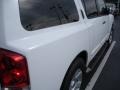 Blizzard White - Armada LE 4x4 Photo No. 6