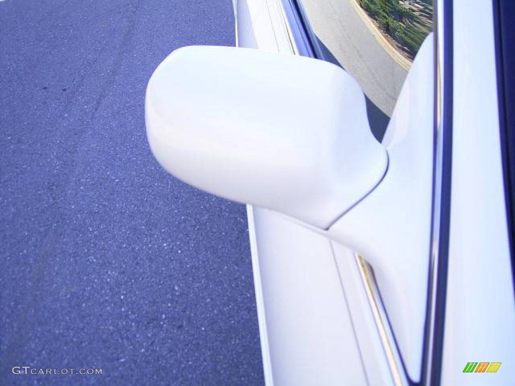 2003 DeVille Sedan - White Diamond / Neutral Shale Beige photo #18