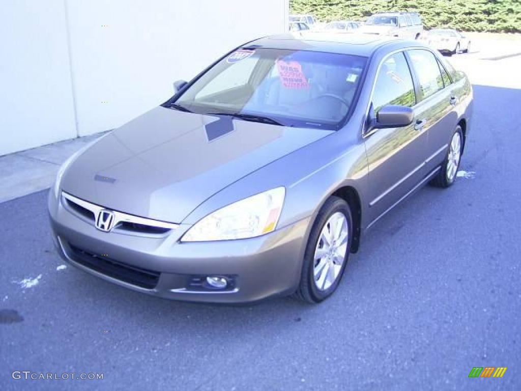 Carbon Bronze Pearl Honda Accord