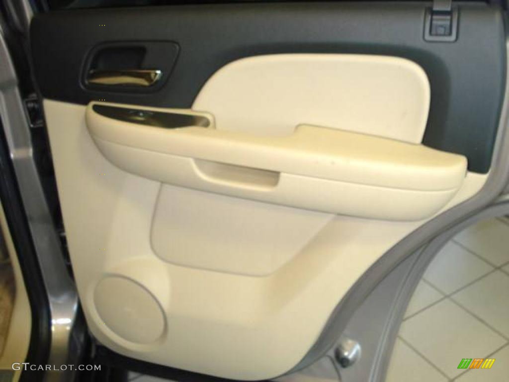 2007 Tahoe LS - Graystone Metallic / Light Cashmere/Ebony photo #29