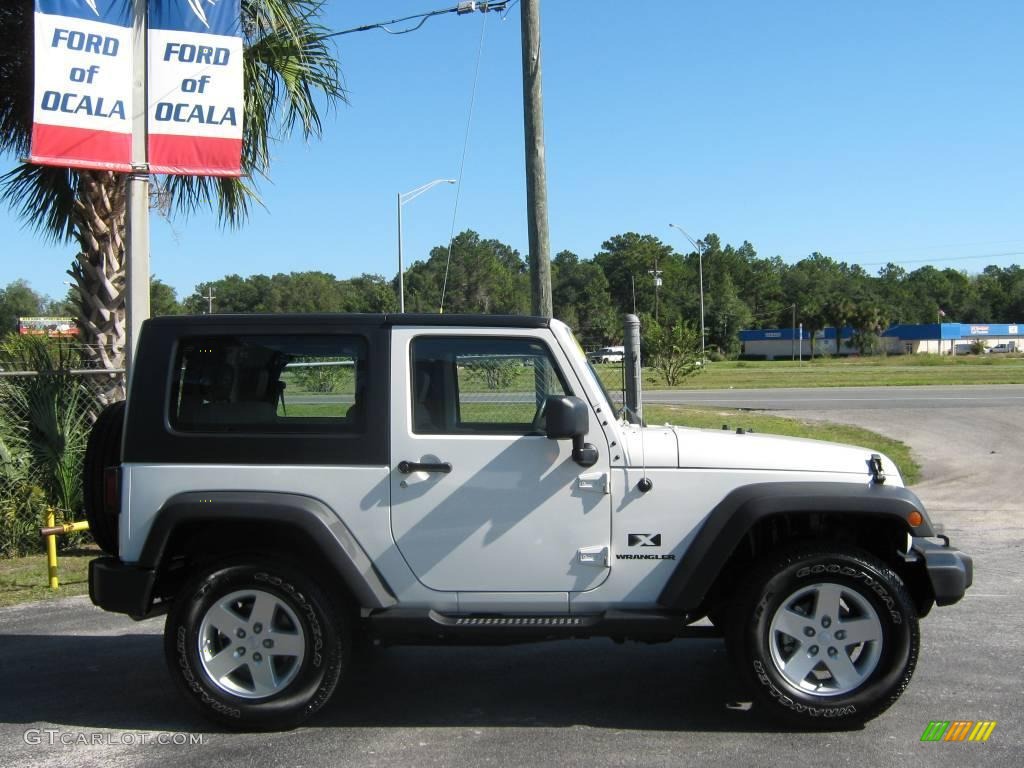 2009 Wrangler X 4x4 - Stone White / Dark Slate Gray/Medium Slate Gray photo #2