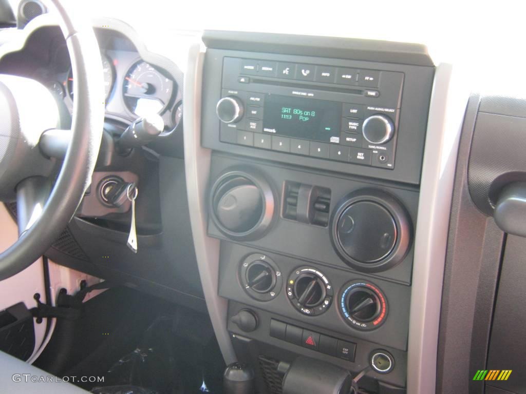 2009 Wrangler X 4x4 - Stone White / Dark Slate Gray/Medium Slate Gray photo #24