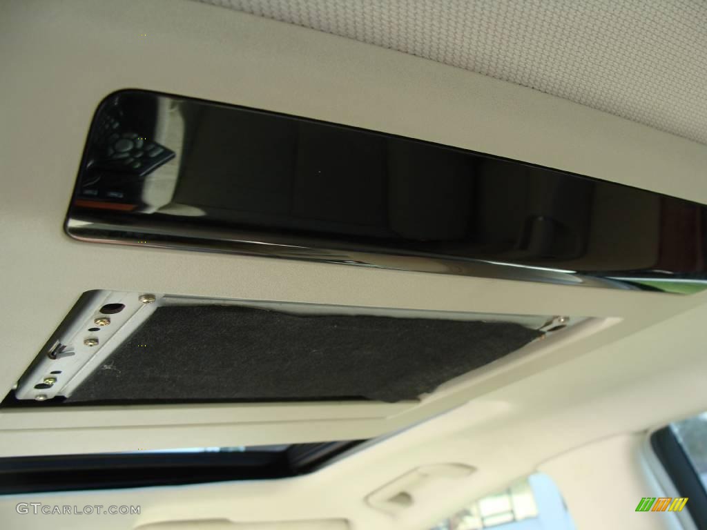 2006 M 35x Sedan - Liquid Platinum Metallic / Wheat photo #22
