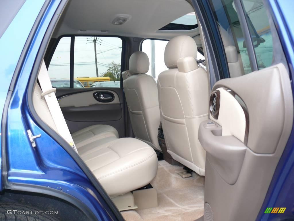 2006 Rainier CXL AWD - Deep Sapphire Blue Metallic / Cashmere photo #12