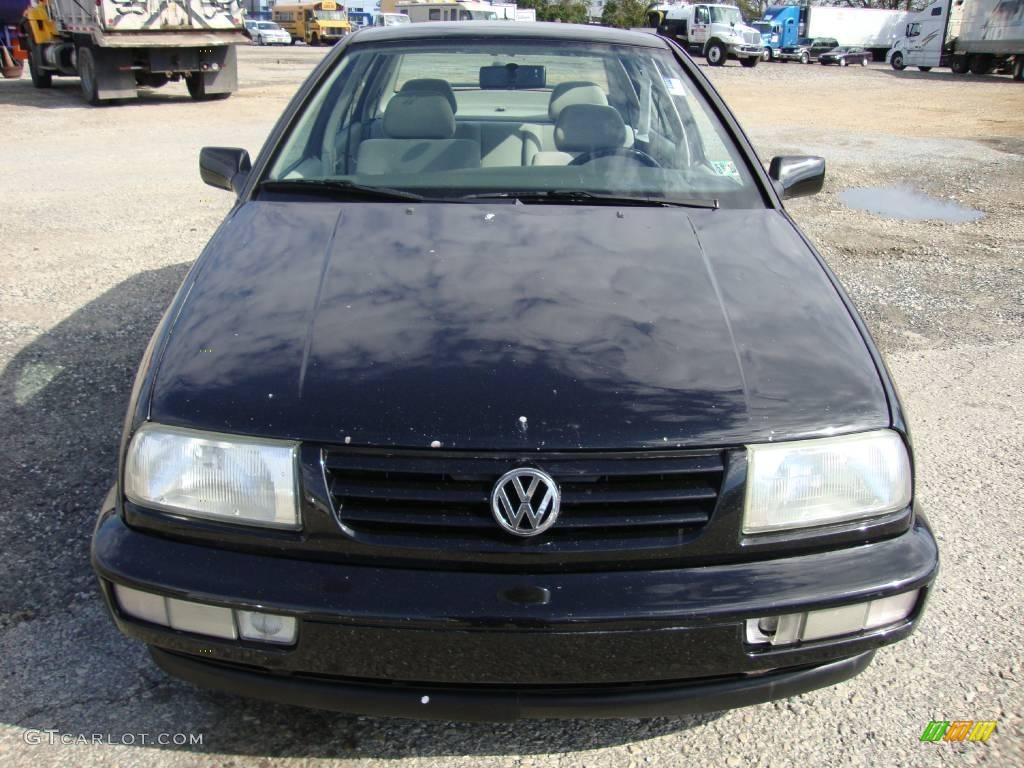 1998 Jetta Wolfsburg Sedan - Black / Grey photo #3
