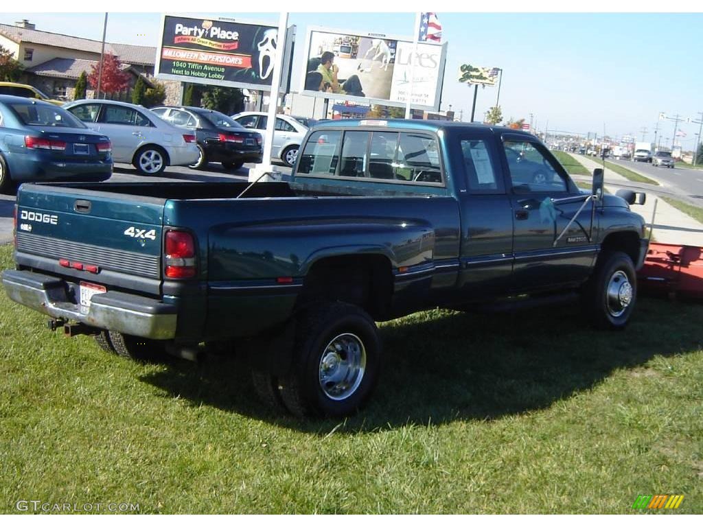 1996 Ram 3500 Laramie Extended Cab Dually 4x4 - Spruce Pearl Metallic / Gray photo #5