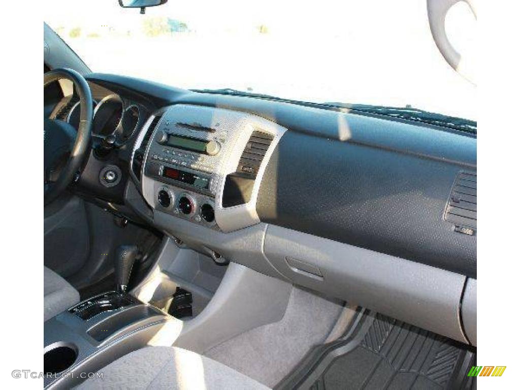 2006 Tacoma TRD Double Cab 4x4 - Super White / Graphite Gray photo #5