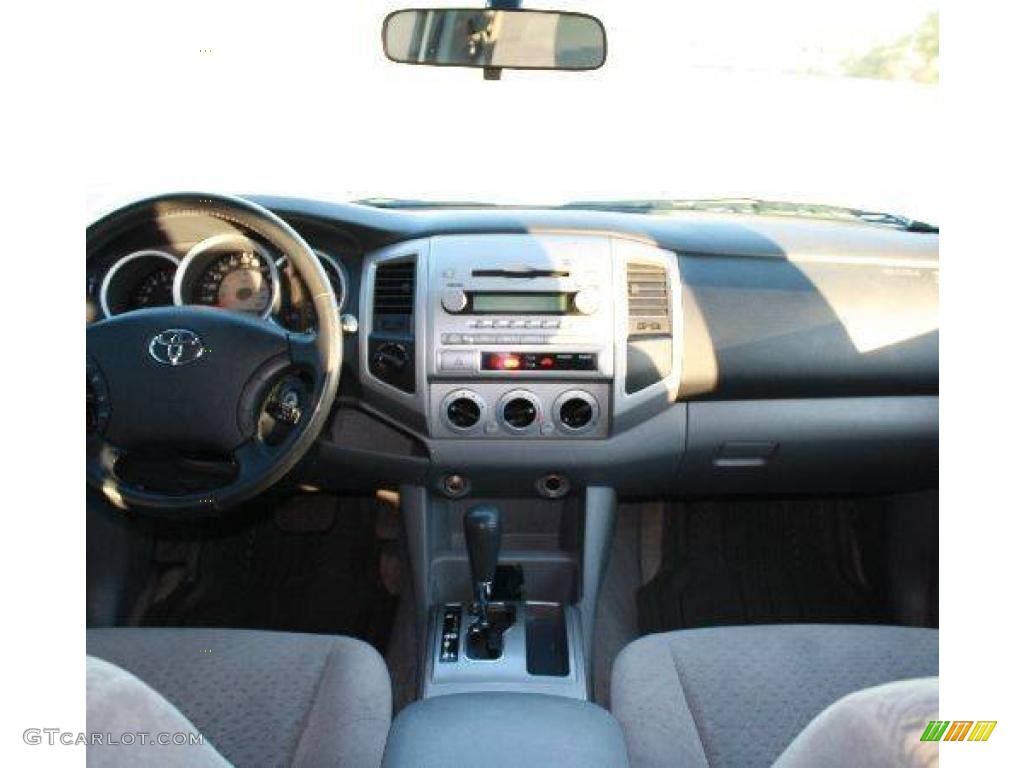 2006 Tacoma TRD Double Cab 4x4 - Super White / Graphite Gray photo #6