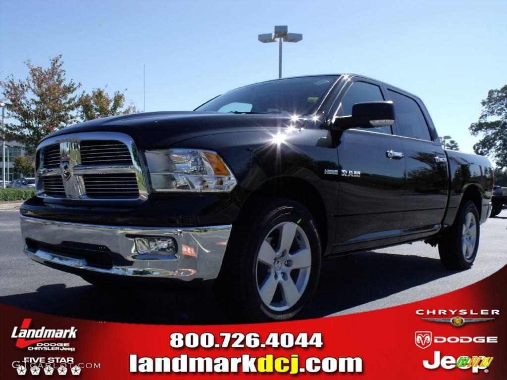 Brilliant Black Crystal Pearl Dodge Ram 1500