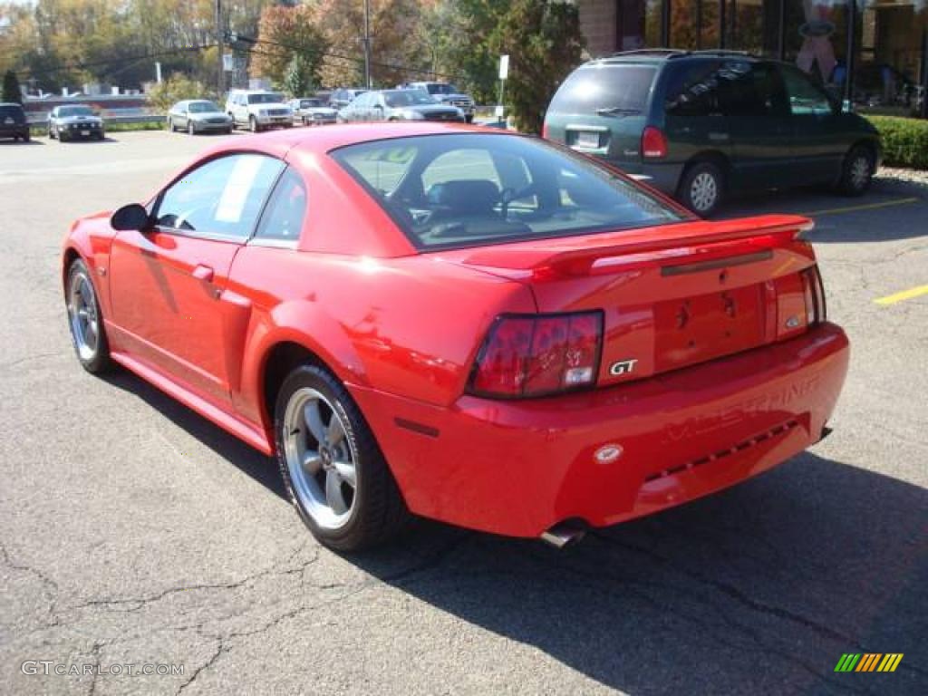 2001 Mustang GT Coupe - Performance Red / Dark Charcoal photo #2