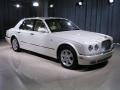 Ghost White Pearlescent - Arnage R Photo No. 3