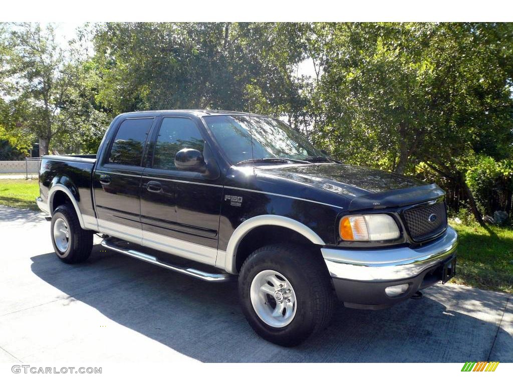 2002 F150 Lariat SuperCrew 4x4 - Black / Medium Graphite photo #14