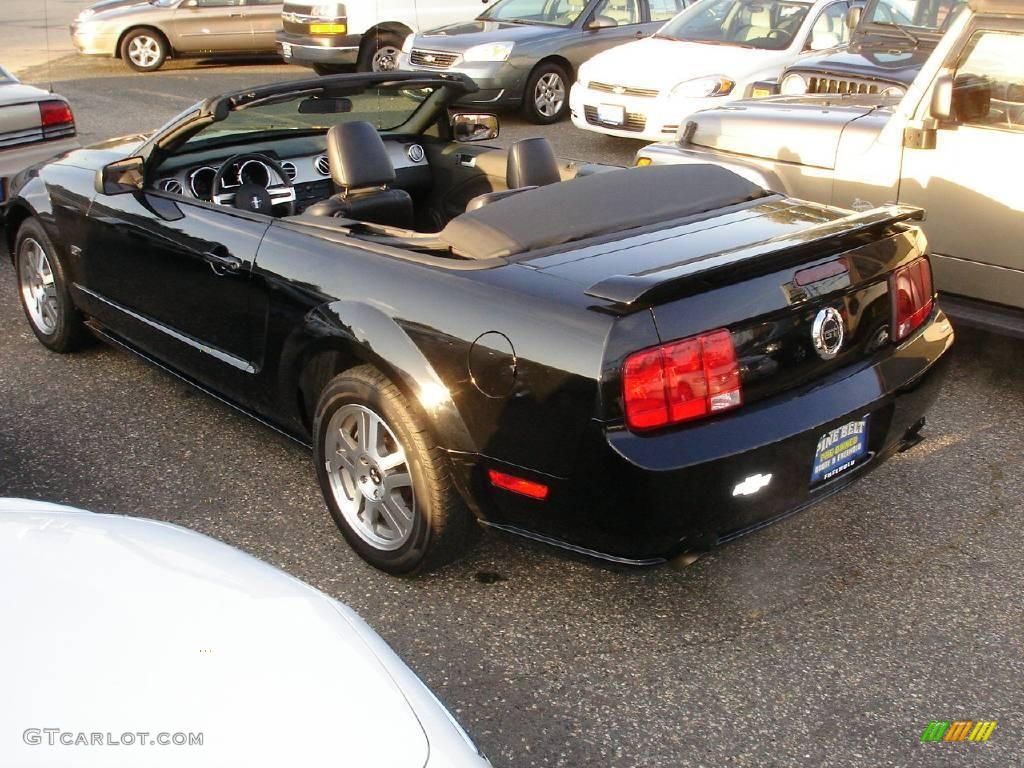2006 Mustang GT Premium Convertible - Black / Dark Charcoal photo #7