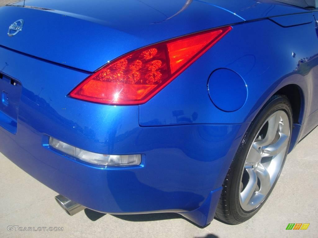 2006 350Z Touring Roadster - Daytona Blue Metallic / Frost Leather photo #12